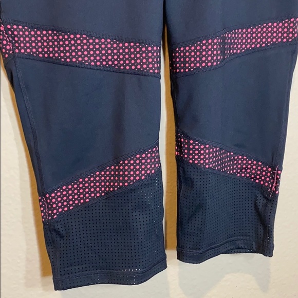 Ideology mesh trim cropped leggings - Picture 4 of 10